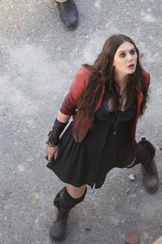 Elizabeth Olsen - Scarlet Witch set photo