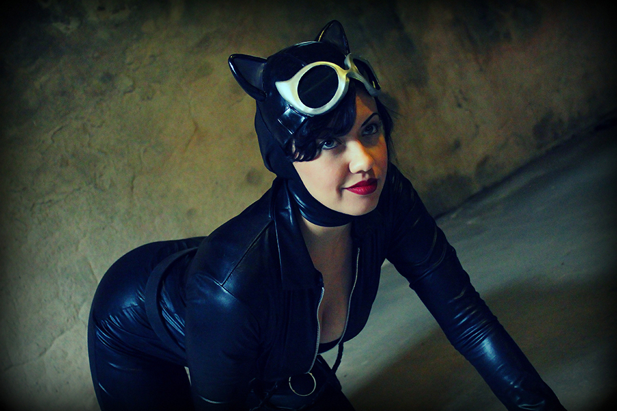 Victoria Cosplay - Catwoman