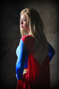 Victoria Cosplay - Supergirl