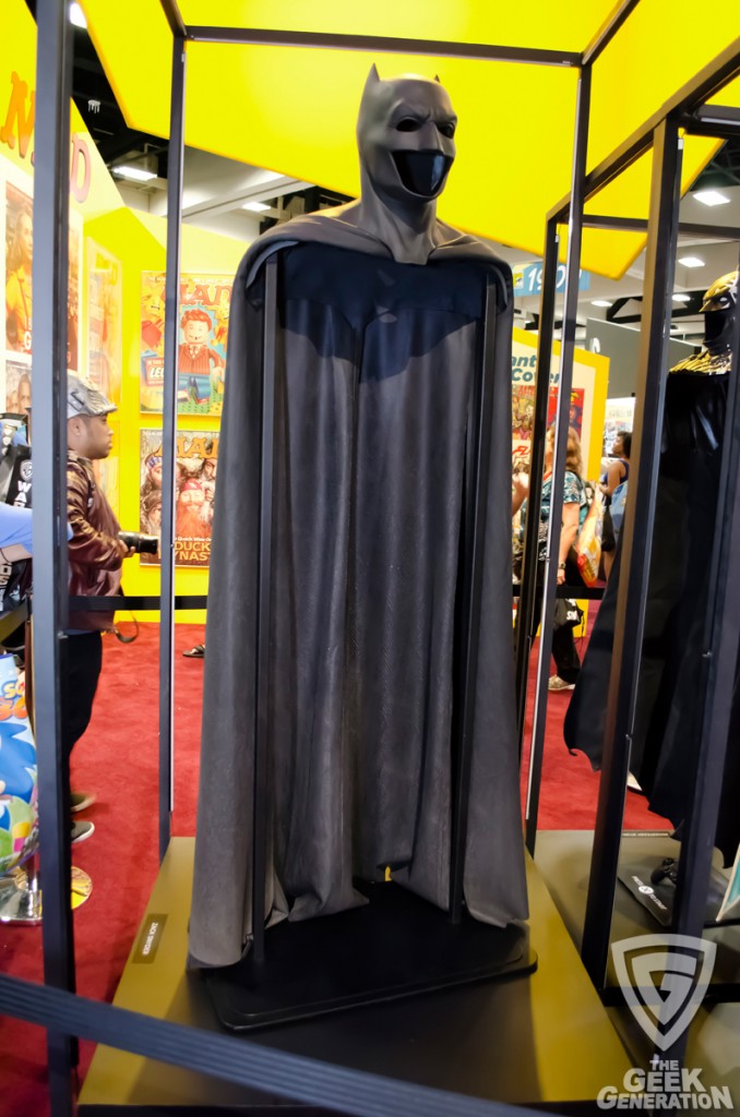 SDCC 2014 - Batman v Superman - Ben Affleck cape and cowl