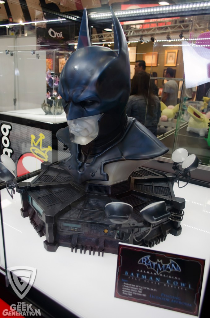 SDCC 2014 - Triforce - Batman Arkham Origins cowl