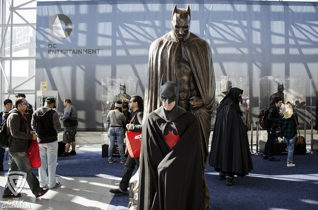 NYCC 2014 Batman - statue brooding close