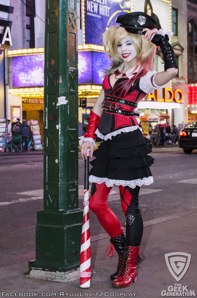 Ryuu Lavitz - Harley Quinn - Times Square - pole hat