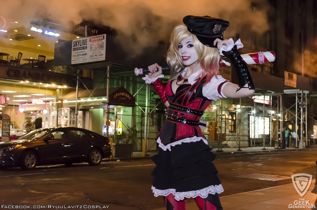 Ryuu Lavitz - Harley Quinn - Times Square - smoke hat